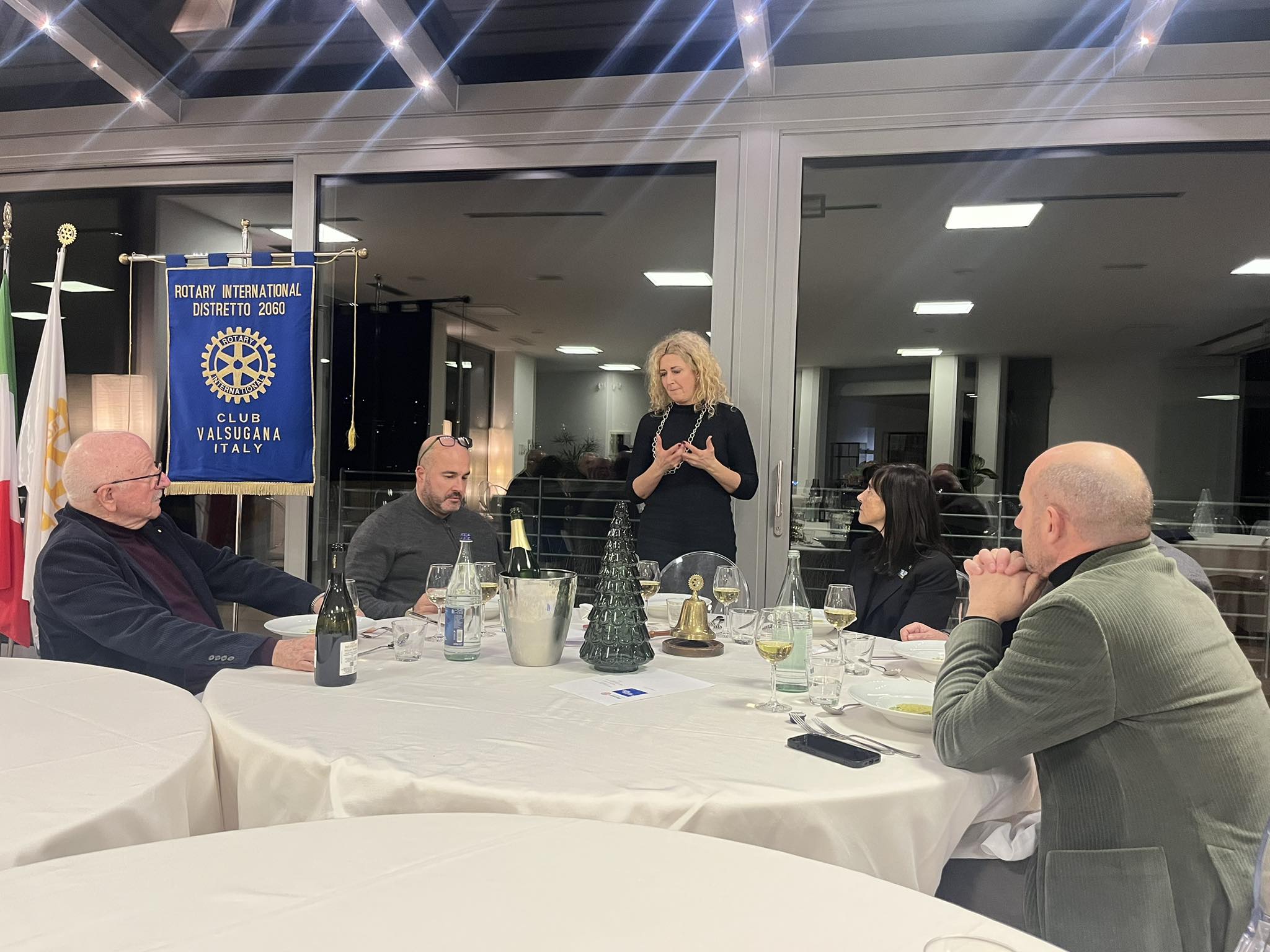 597762128 122181305894465129 2048943438168595055 n