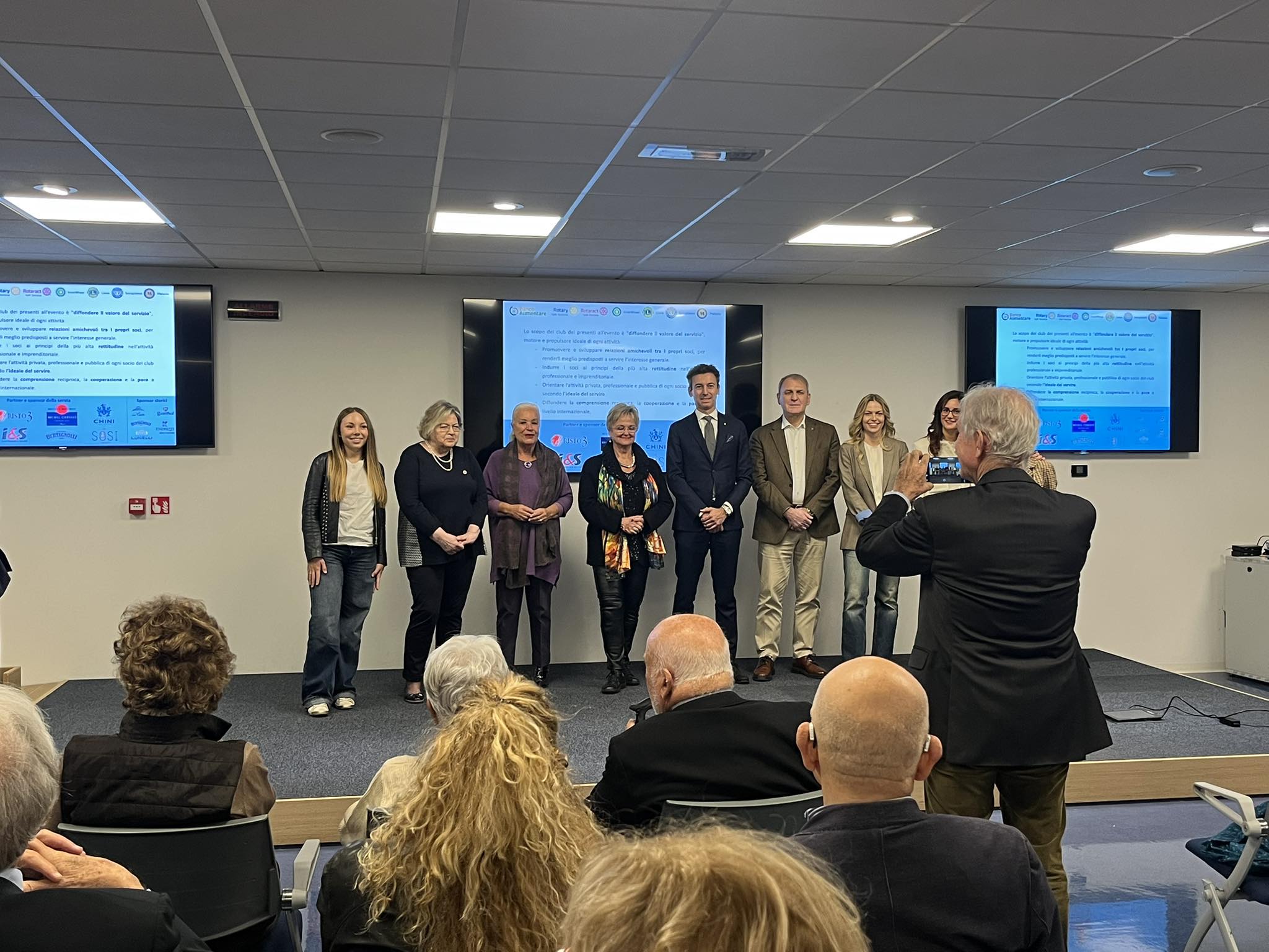 571243317 122175592874465129 6627453539630199198 n